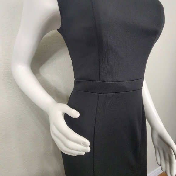 Lucci Lu Sleeveless Off Shoulder Black Formal Fishtail Gown Size 8 - Picture 6 of 13